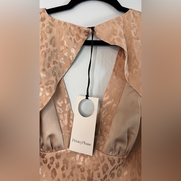 NWT Privacy Please Revolve satin print peach pink nude open back dress Medium - Picture 12 of 12